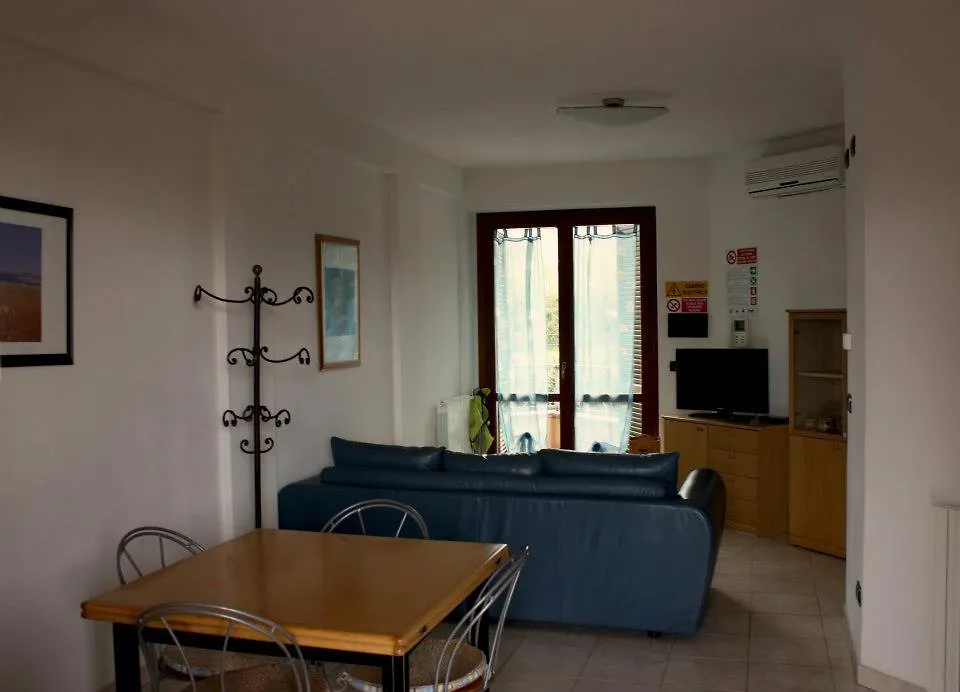 Aurelia Rta Detta Il Cascinale Aparthotel Montignoso