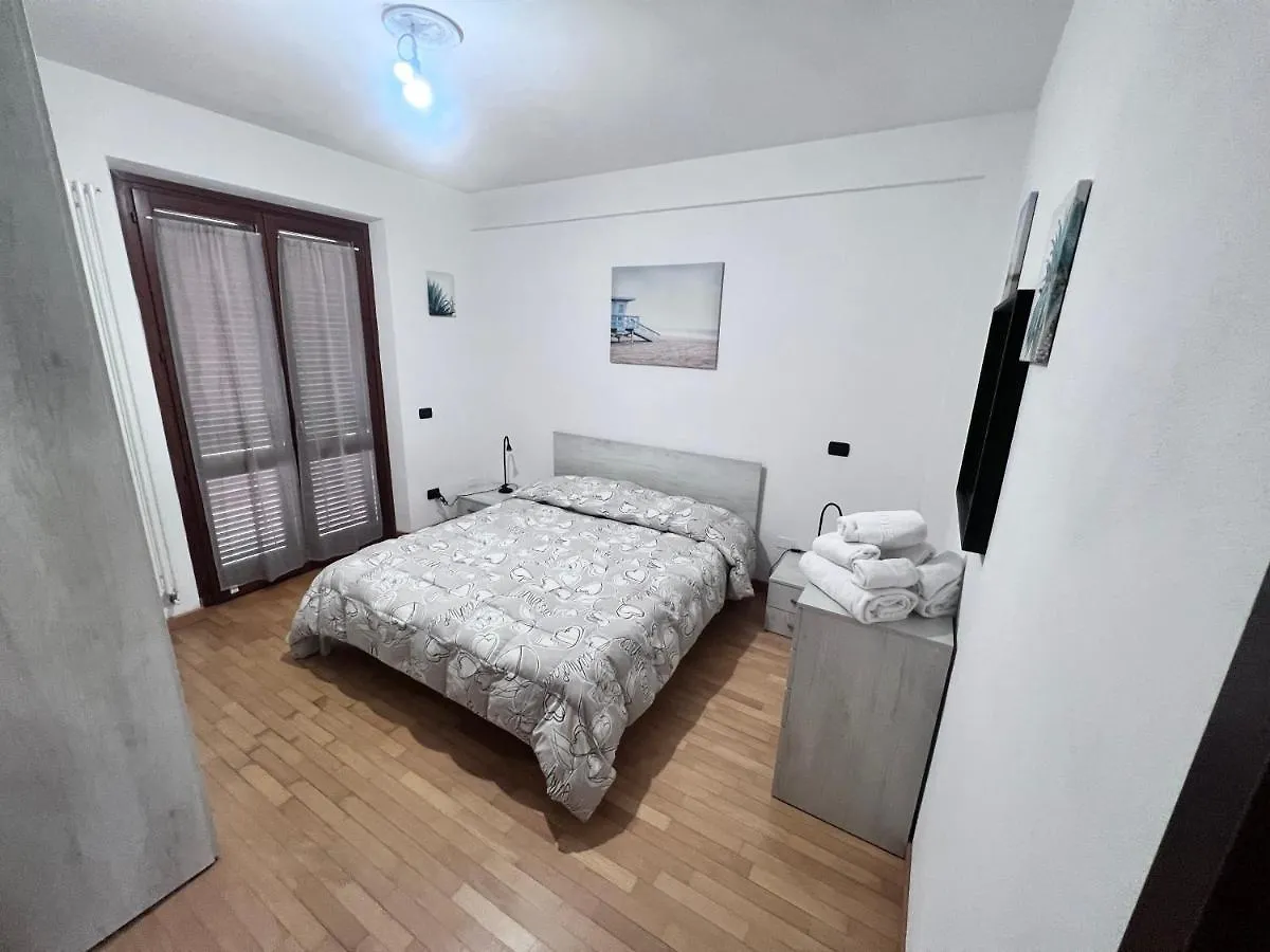 Aparthotel Aurelia Rta Detta Il Cascinale Montignoso